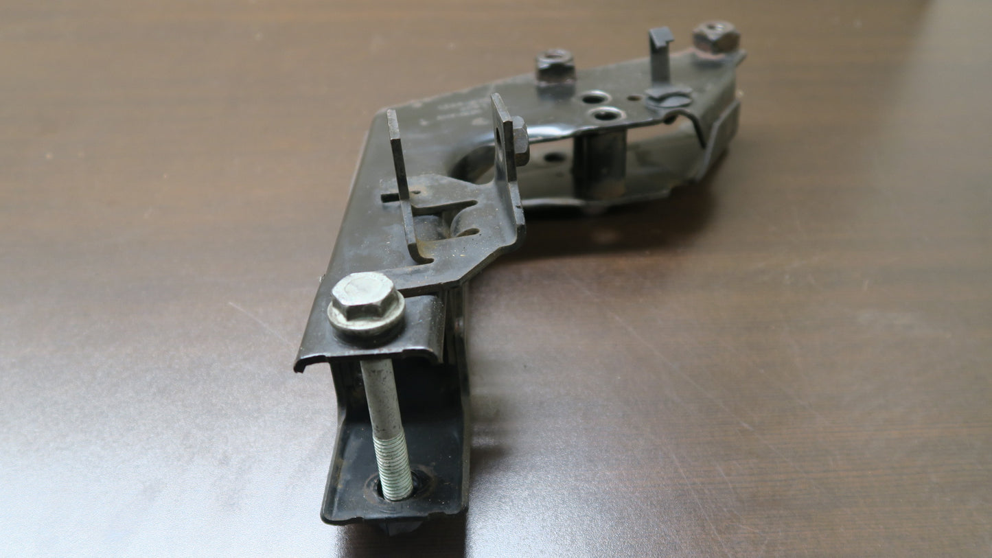 95-04 VW Volkswagen Eurovan Transporter Transmission Mount Upper OEM - 7D0399111