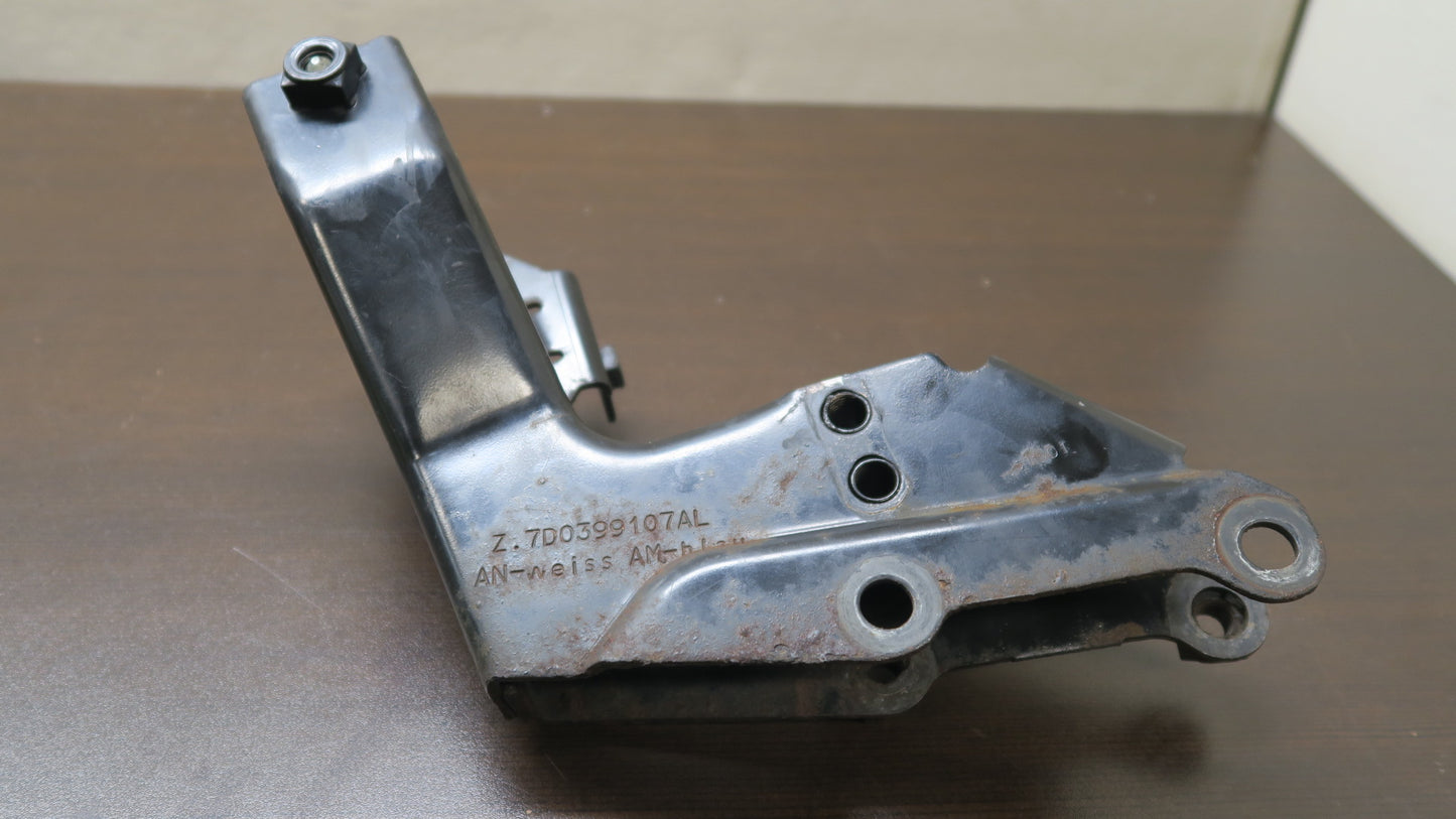 95-04 VW Volkswagen Eurovan Transporter Transmission Mount Upper OEM - 7D0399111