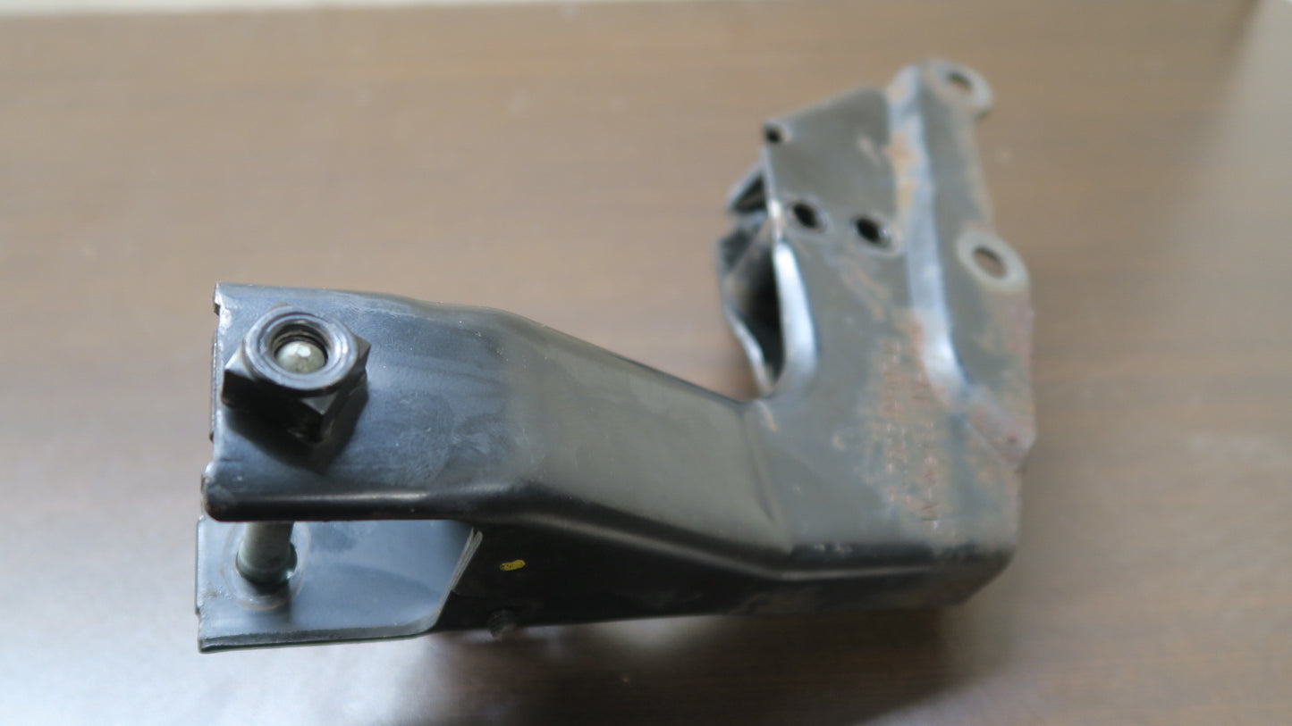 95-04 VW Volkswagen Eurovan Transporter Transmission Mount Upper OEM - 7D0399111