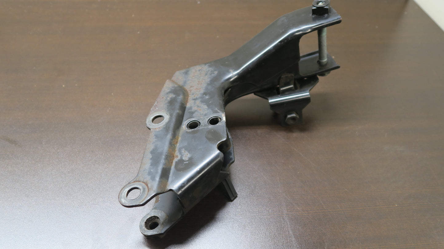 95-04 VW Volkswagen Eurovan Transporter Transmission Mount Upper OEM - 7D0399111