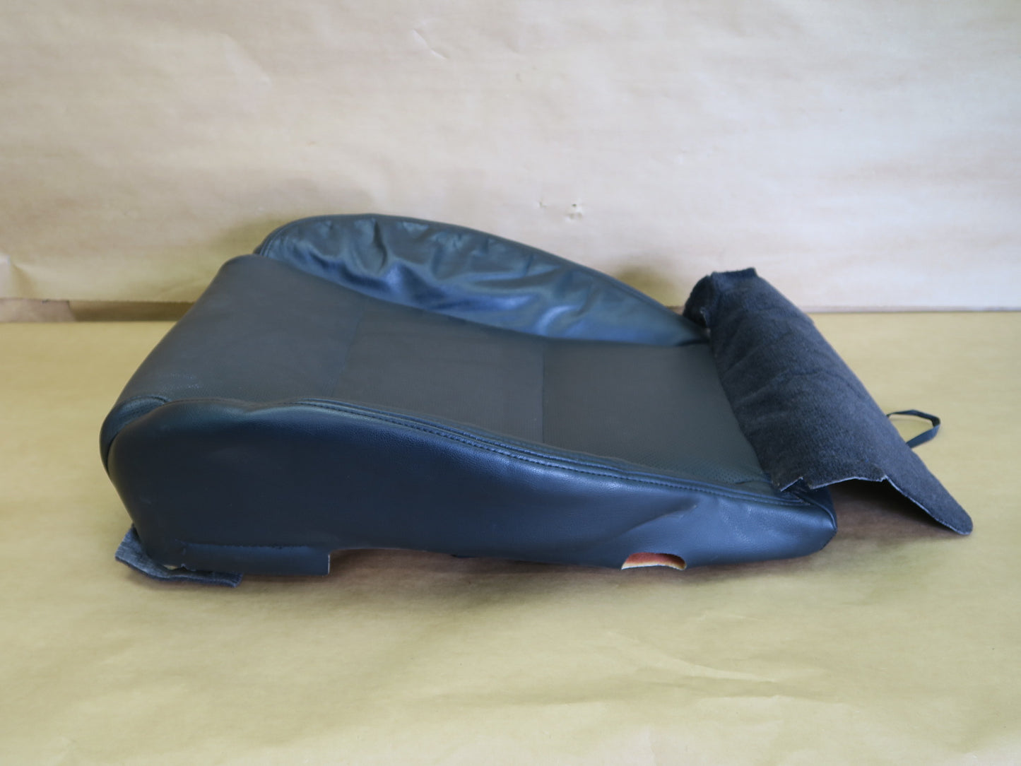 05-09 Subaru Legacy B4 Front Right Seat Lower Leather Cushion OEM