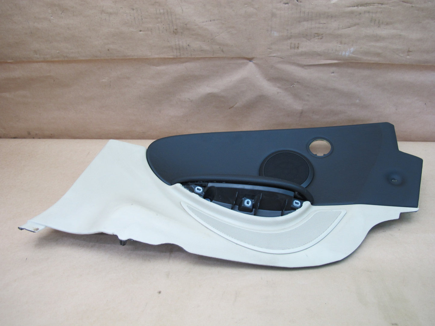 06-10 BMW E64 CONVERTIBLE SET OF 2 REAR INTERIOR QUARTER TRIM COVER PANEL OEM