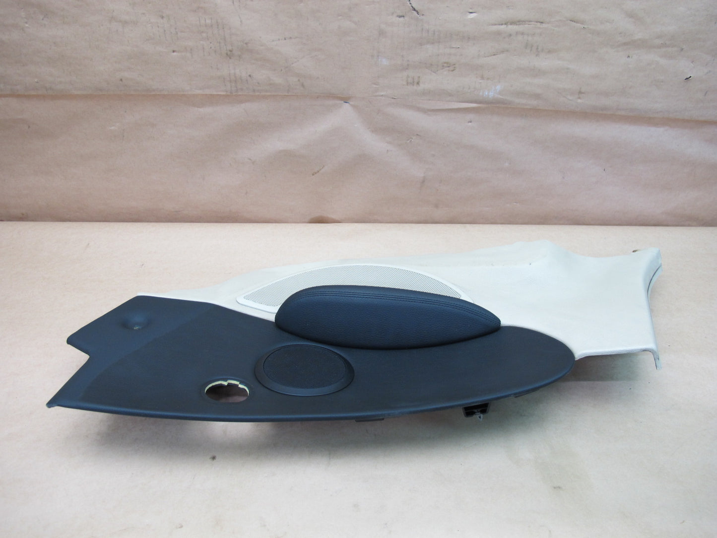 06-10 BMW E64 CONVERTIBLE SET OF 2 REAR INTERIOR QUARTER TRIM COVER PANEL OEM