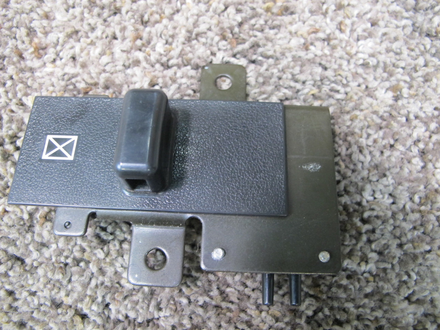 84-89 NISSAN Z31 300ZX FLOOR VENT CONTROL SWITCH OEM