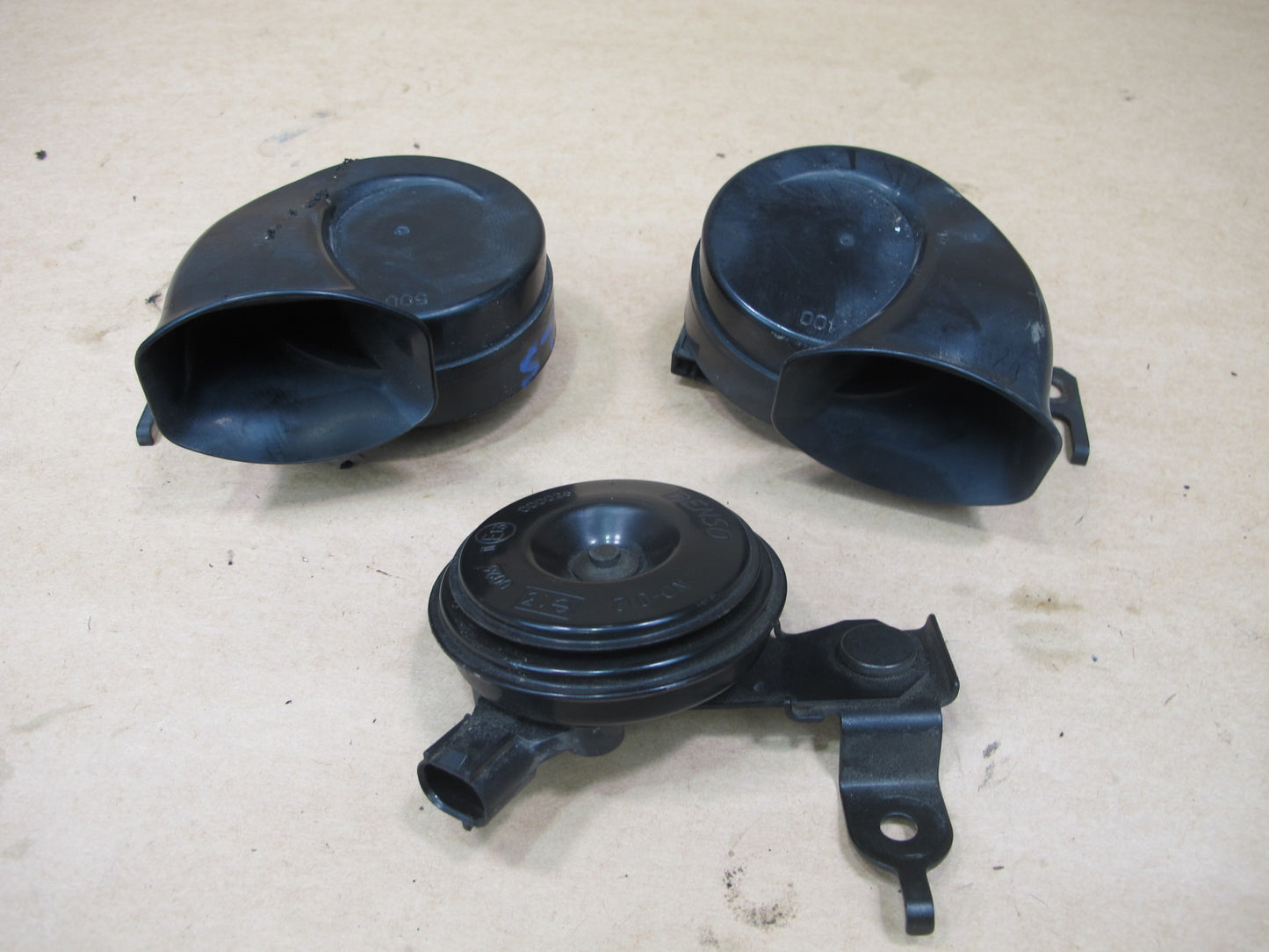 98-00 LEXUS UCF20 LS400 SET OF 3 HIGH & LOW TONE PITCH HORN THEFT SIGNAL OEM