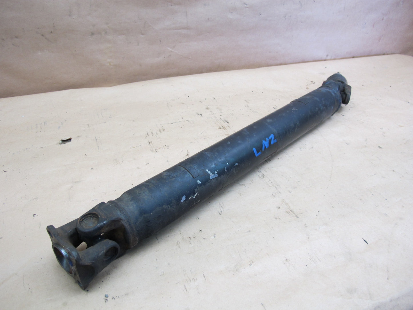 84-86 NISSAN Z31 300ZX 2+0 NON TURBO A/T DRIVE SHAFT DRIVESHAFT OEM