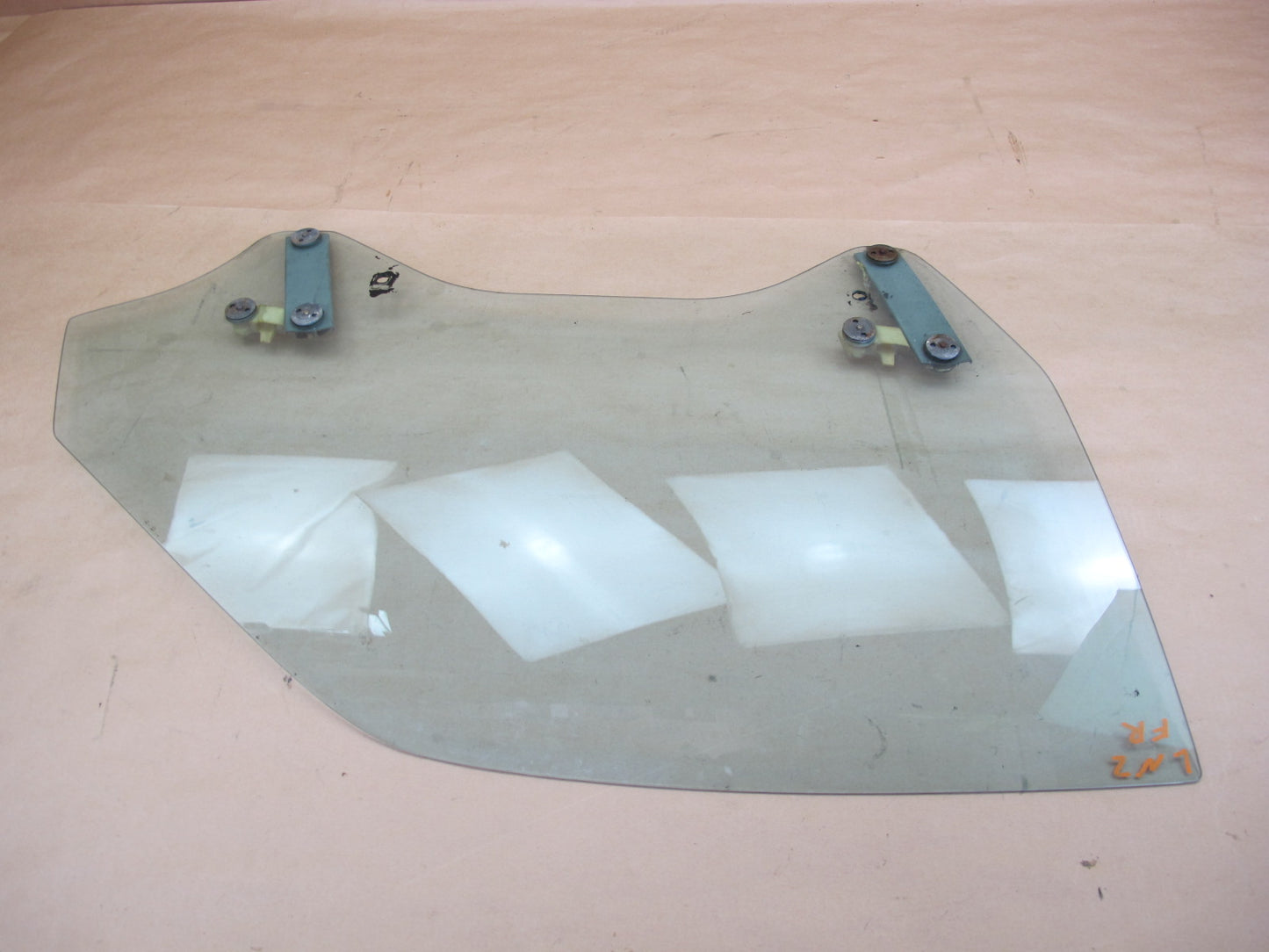 84-89 NISSAN Z31 300ZX 2+0 RIGHT DOOR GLASS WINDOW OEM