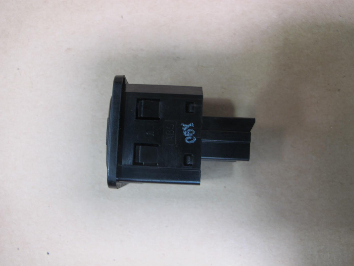 99-01 ISUZU VEHICROSS DOOR MIRROR CONTROL SWITCH OEM