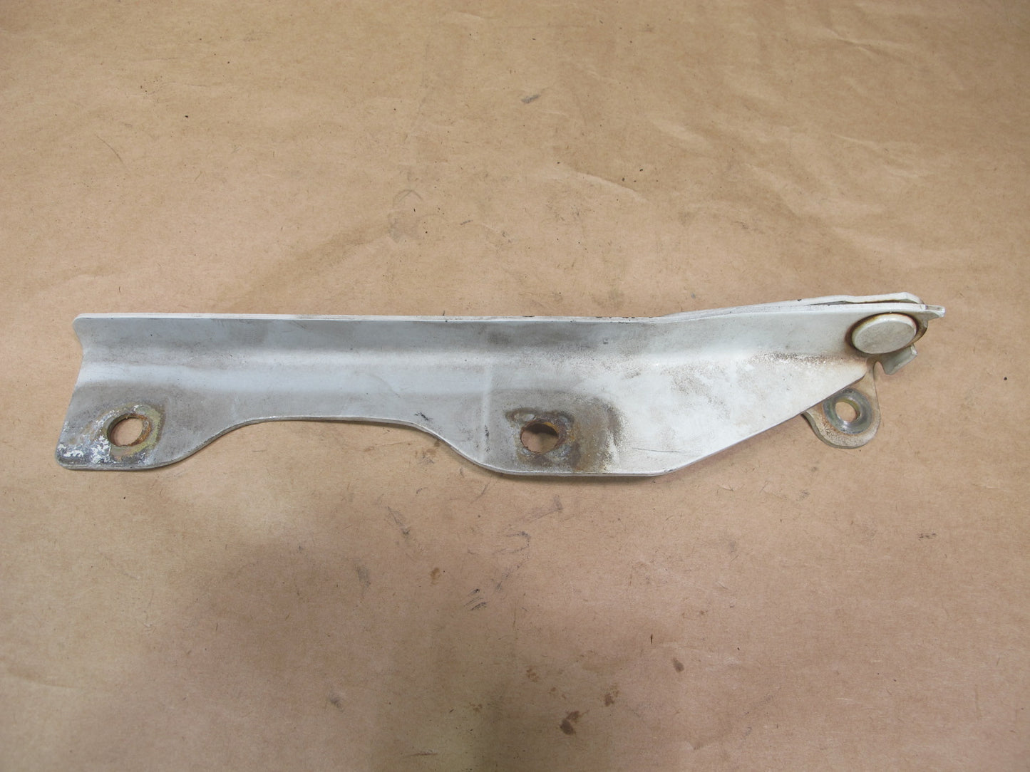 99-01 ISUZU VEHICROSS FRONT RIGHT HOOD HINGE OEM