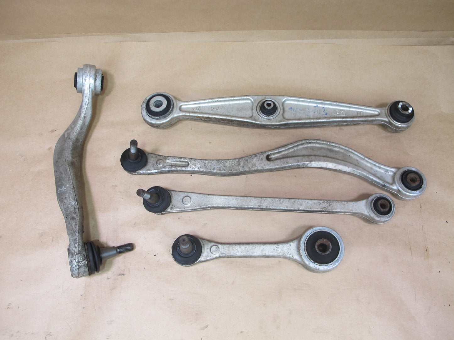 08-16 LEXUS UVF46 LS600hL SET OF 5 REAR LEFT UPPER & LOWER CONTROL ARM OEM