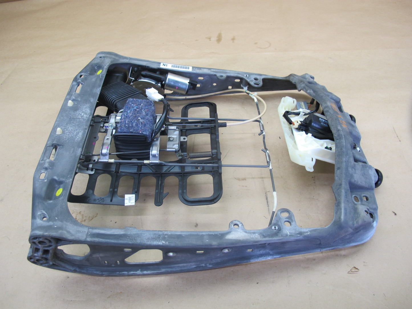 08-16 LEXUS UVF46 LS600h FRONT RIGHT SEAT UPPER BACKREST FRAME RAIL MOTOR OEM