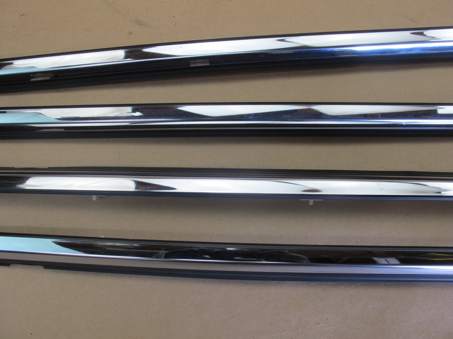 01-06 LEXUS UCF30L LS460 SET OF 4 CHROME WINDOW WEATHERSTRIP MOLDING OEM