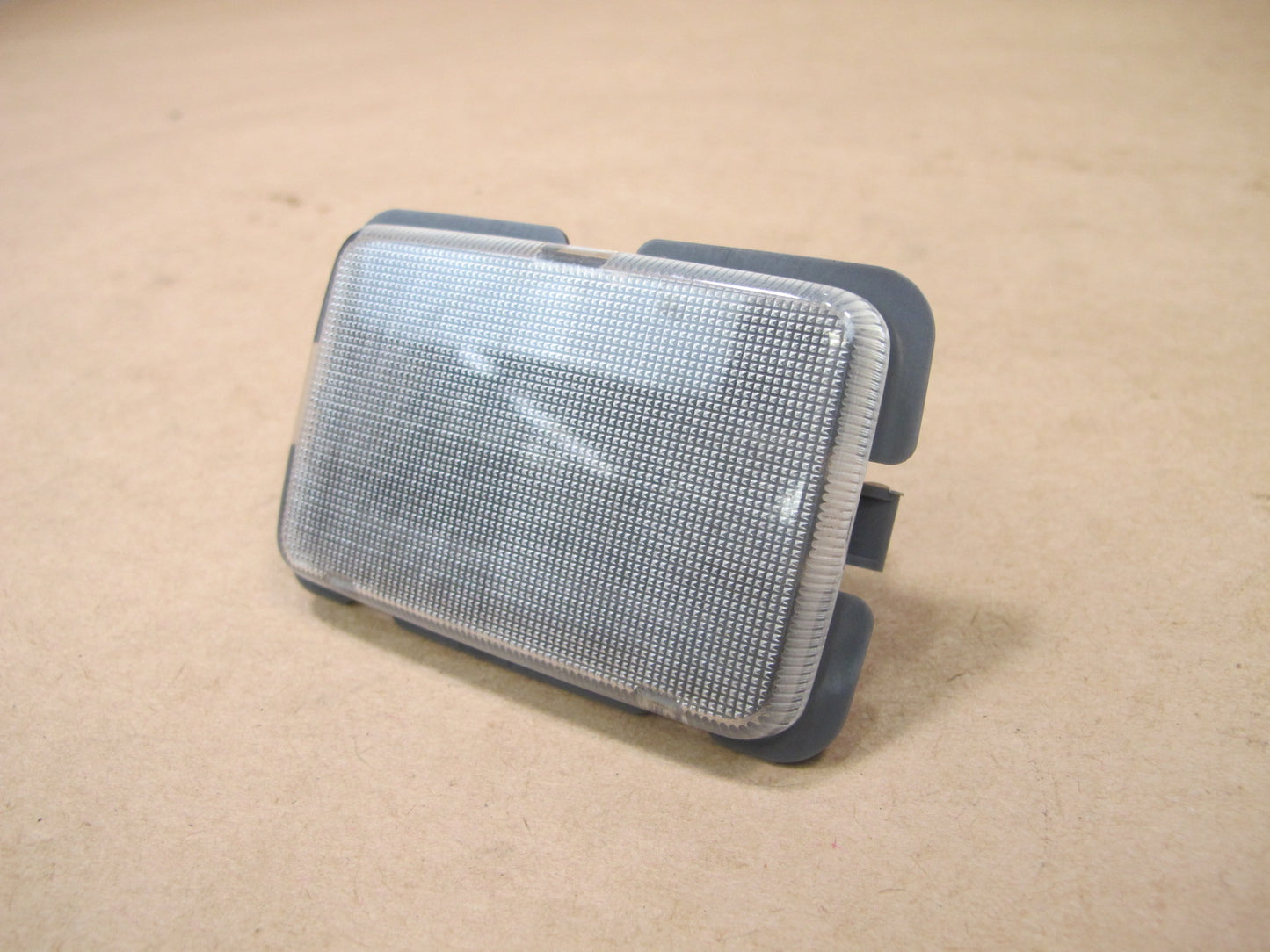 08-12 LEXUS UVF46 LS600h REAR TRUNK LUGGAGE COURTESY INTERIOR LIGHT LAMP OEM