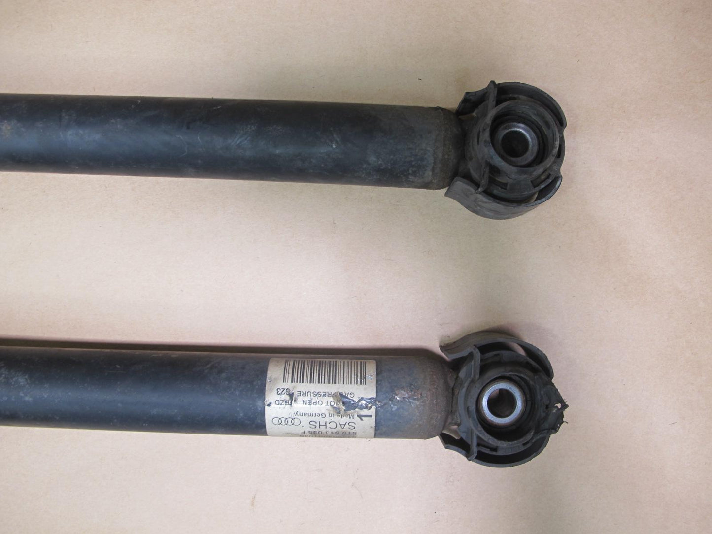 08-12 AUDI 8T A5 S5 COUPE AWD SET OF 2 REAR STRUT SHOCK ABSORBER OEM