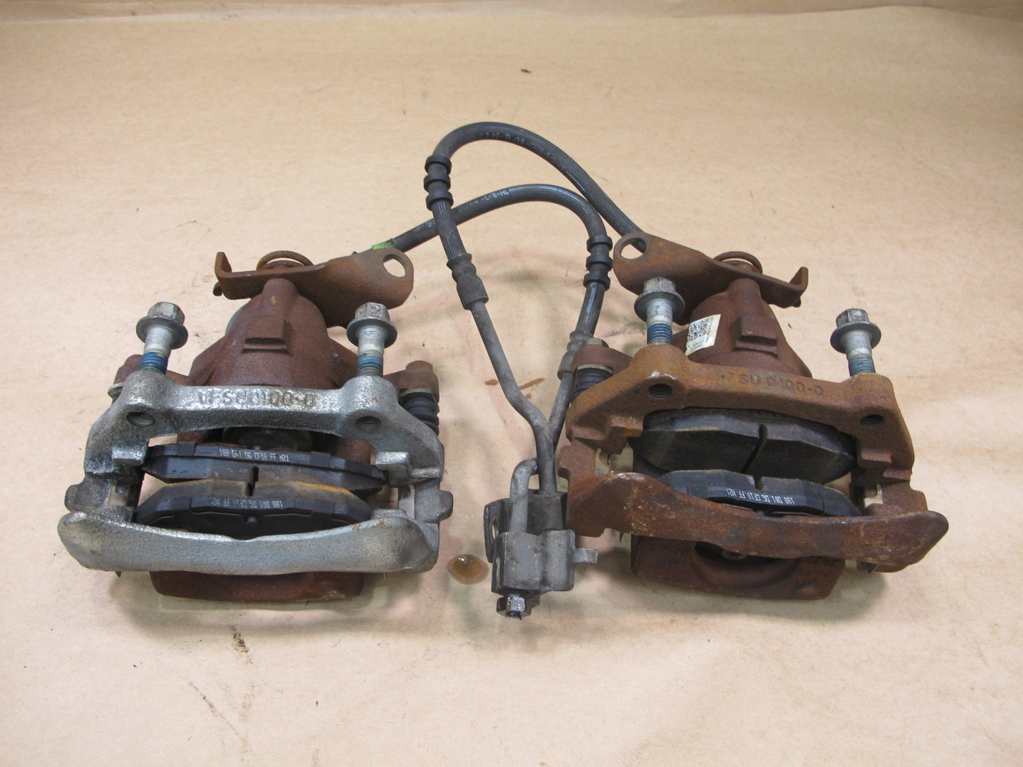 02-05 FORD THUNDERBIRD SET OF 2 REAR LEFT & RIGHT BRAKE CALIPER OEM