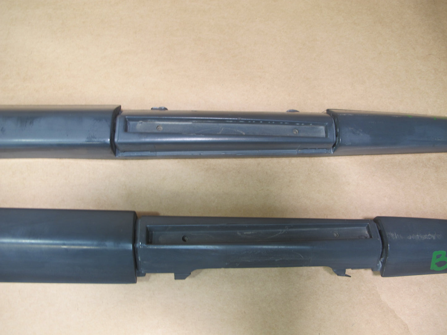99-01 ISUZU VEHICROSS SET OF 2 LEFT & RIGHT ROOF RAIL WITH CAPS ASSEMBLY OEM