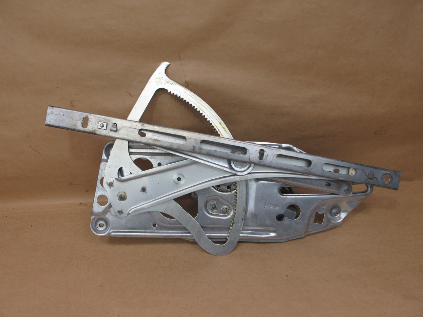 94-99 MERCEDES W140 S-CLASS FRONT RIGHT DOOR WINDOW REGULATOR W MOTOR OEM