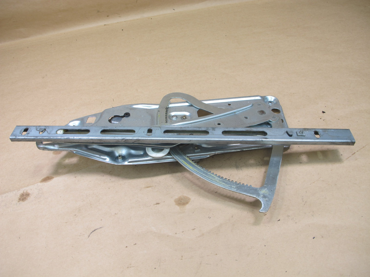 94-99 MERCEDES W140 S-CLASS FRONT RIGHT DOOR WINDOW REGULATOR W MOTOR OEM