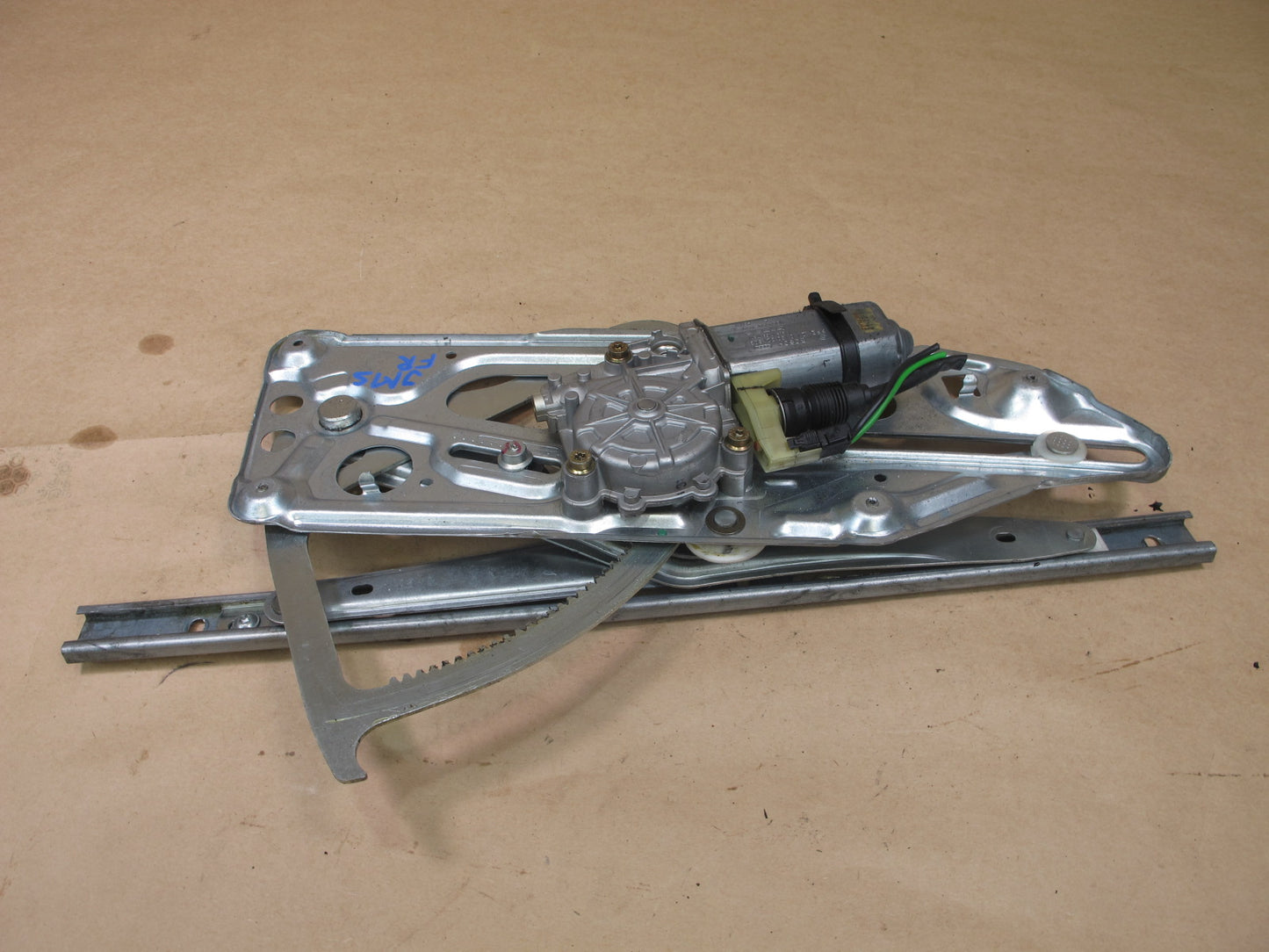 94-99 MERCEDES W140 S-CLASS FRONT RIGHT DOOR WINDOW REGULATOR W MOTOR OEM