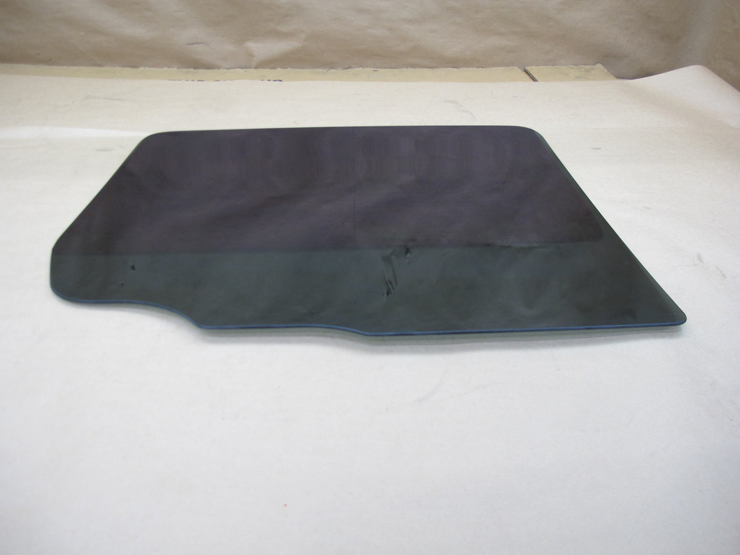 2003-2009 HUMMER H2 REAR LEFT DRIVER SIDE DOOR WINDOW GLASS