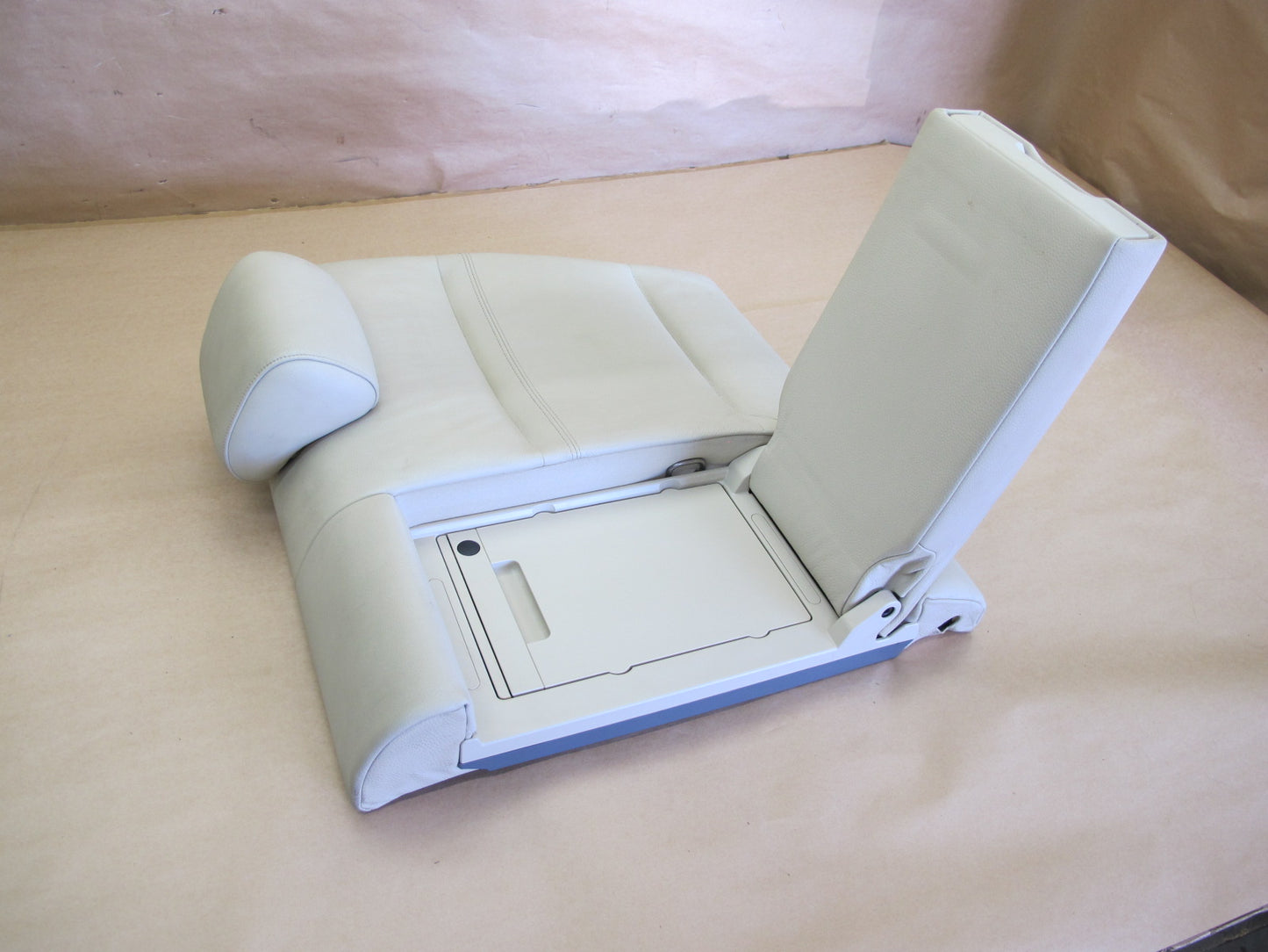 07-11 BMW E92 REAR LEFT DRIVER SIDE UPPER SEAT LEATHER CUSHION BEIGE OEM