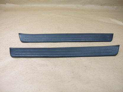 06-08 LEXUS XU30 RX400h SET OF 2 FRONT LEFT & RIGHT DOOR SCUFF SILL PLATE OEM