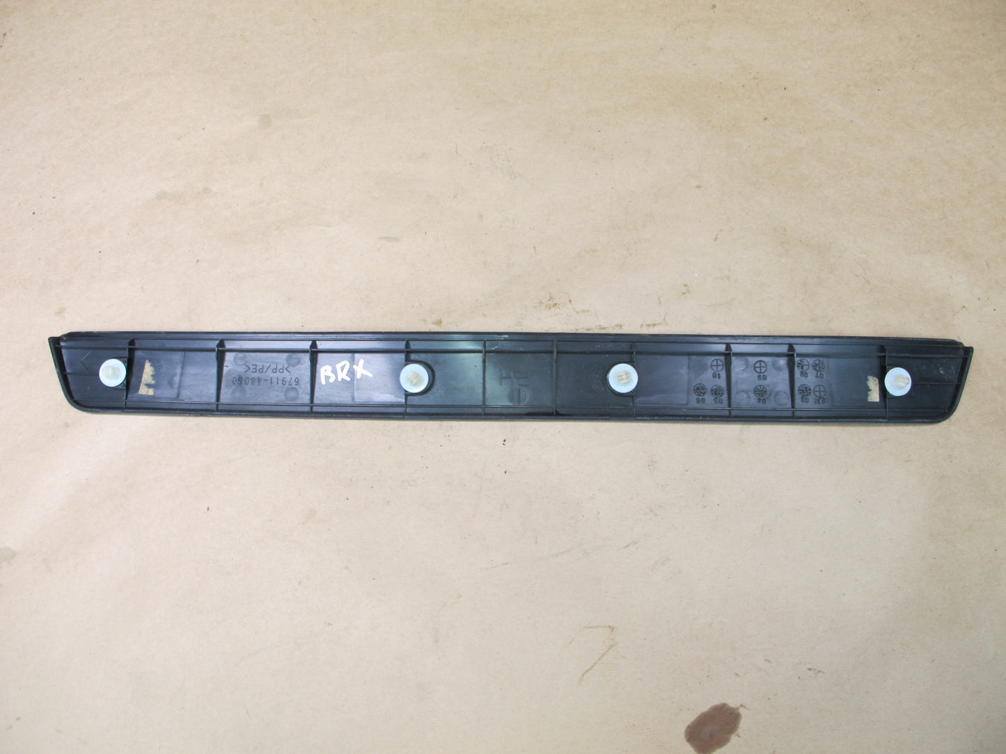 06-08 LEXUS XU30 RX400h SET OF 2 FRONT LEFT & RIGHT DOOR SCUFF SILL PLATE OEM