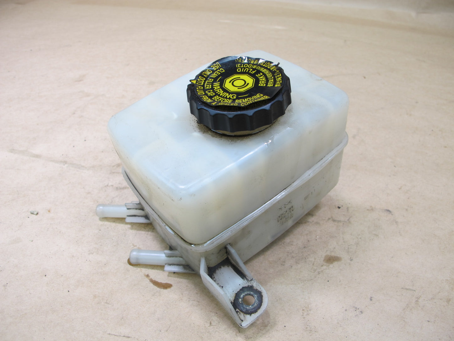 06-08 LEXUS XU30 RX400h BRAKE MASTER CYLINDER FLUID RESERVOIR BOTTLE TANK  OEM