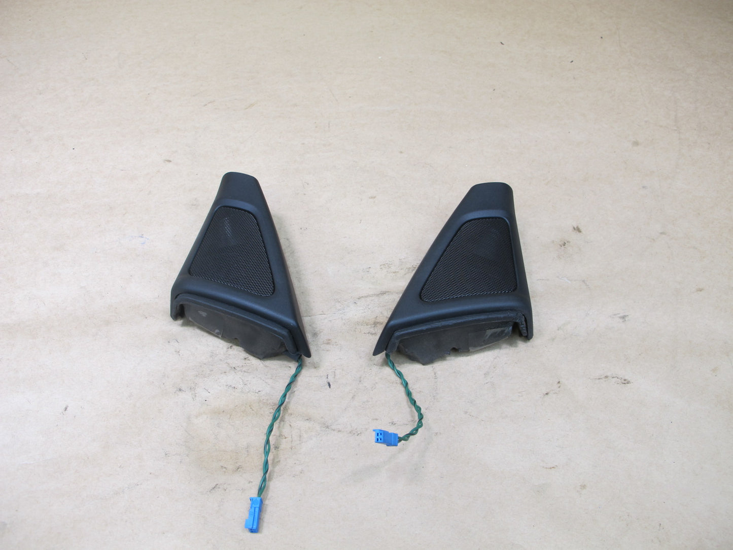 11-16 BMW F10 5-SERIES SET OF 2 FRONT DOOR TWEETER W TRIM COVER OEM