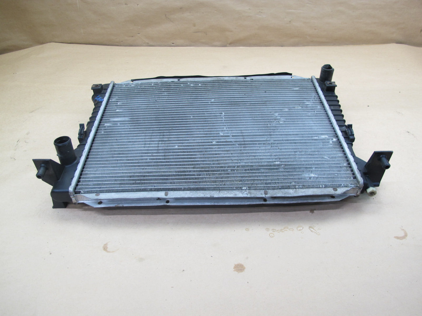 02-05 FORD THUNDERBIRD 3.9L ENGINE COOLING RADIATOR OEM