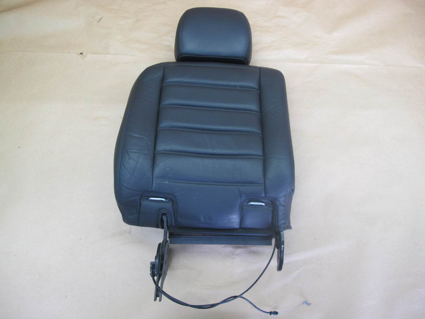 2003-2007 HUMMER H2 REAR RIGHT PASSENGER SIDE SEAT UPPER CUSHION LEATHER BLACK