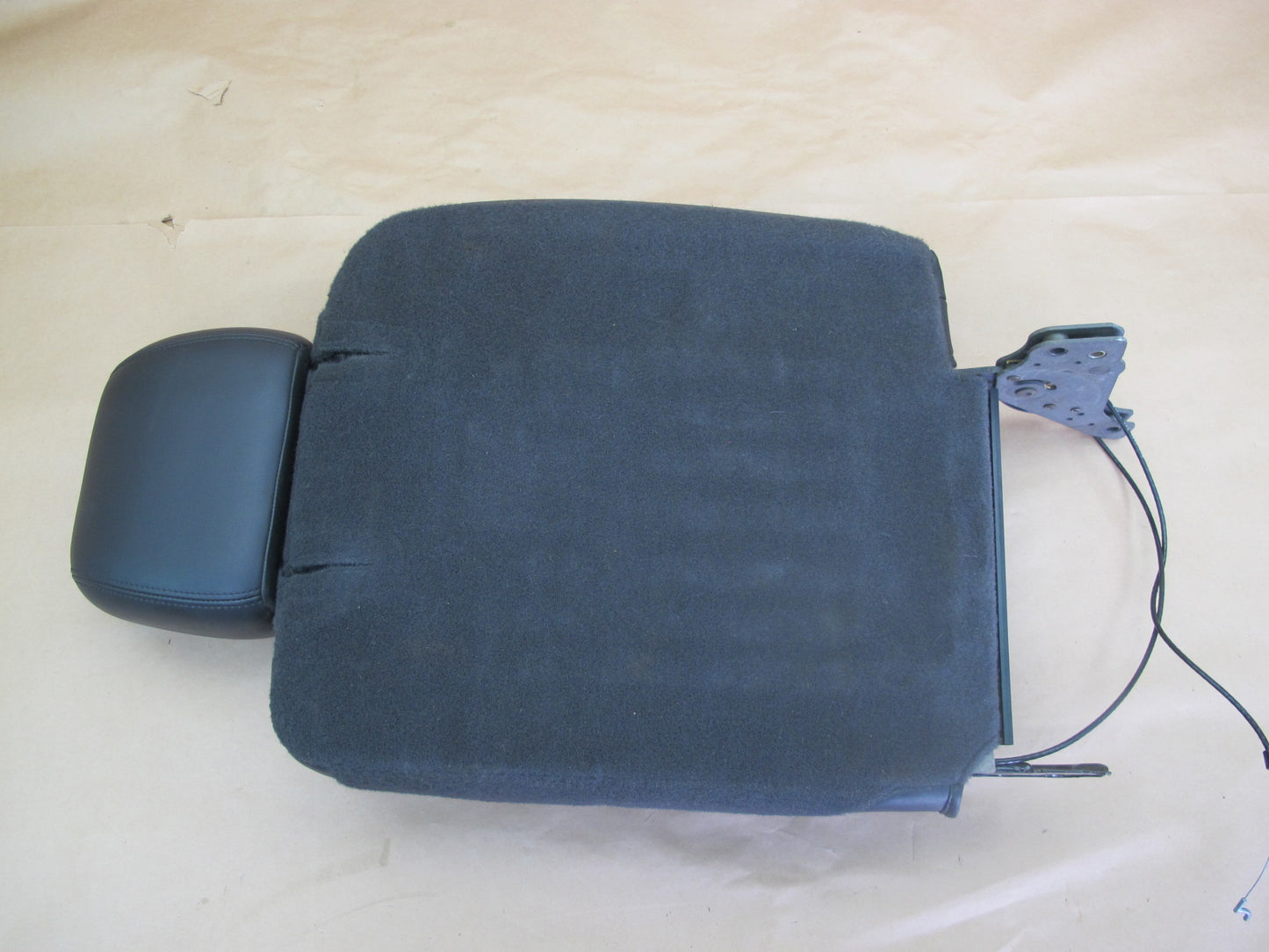 2003-2007 HUMMER H2 REAR RIGHT PASSENGER SIDE SEAT UPPER CUSHION LEATHER BLACK