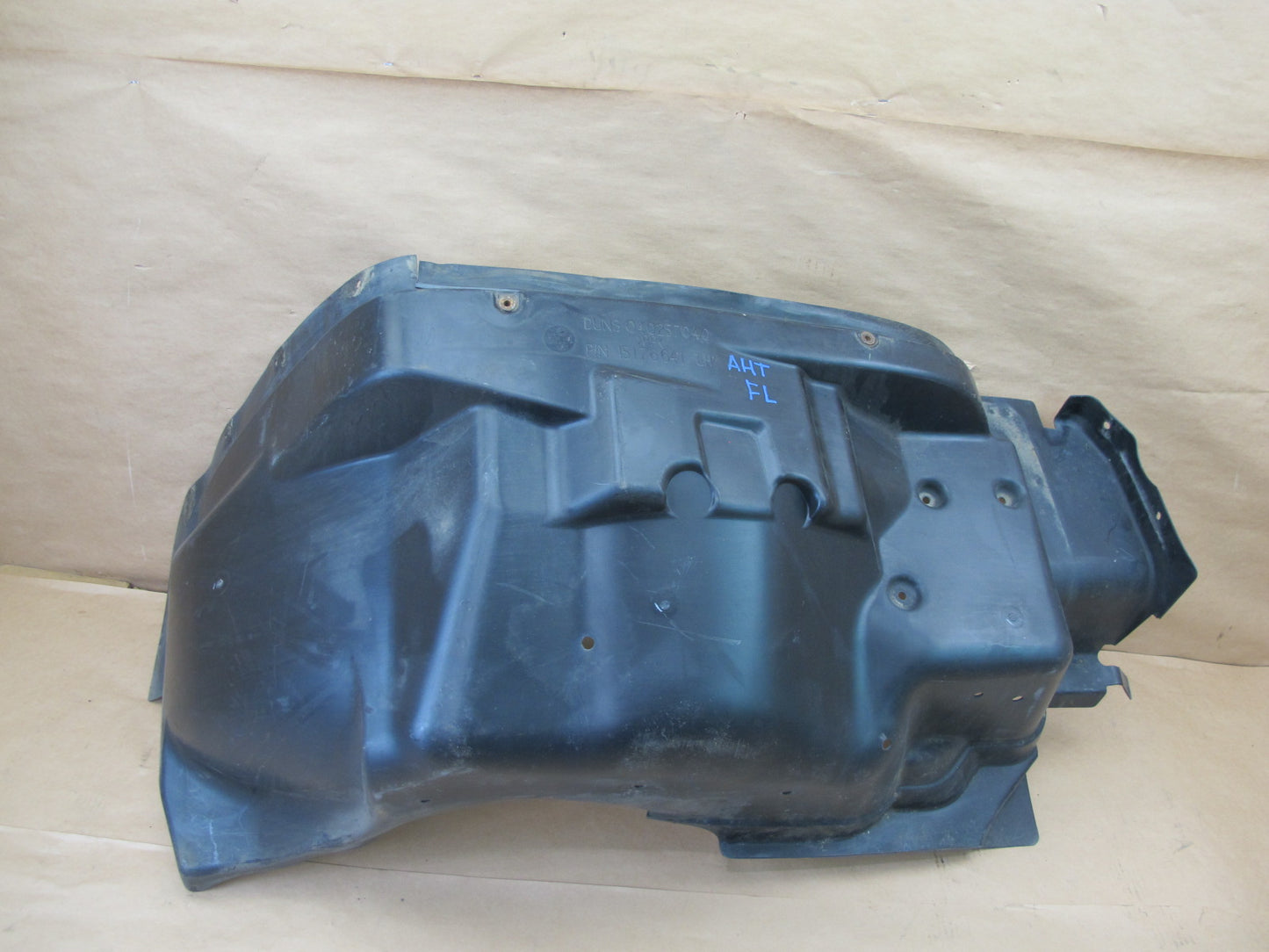 2003-2009 HUMMER H2 FRONT LEFT DRIVER SIDE WHEELHOUSE LINER SPLASH SHIELD