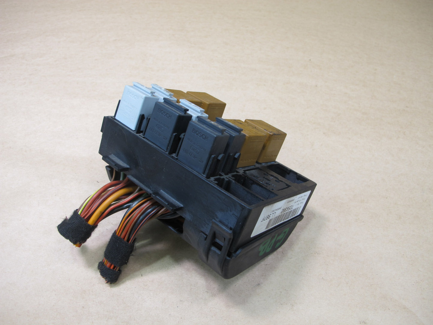 2005-2008 PORSCHE BOXSTER 987 UNDER DASH FUSE RELAY BOX MODULE 99761011200