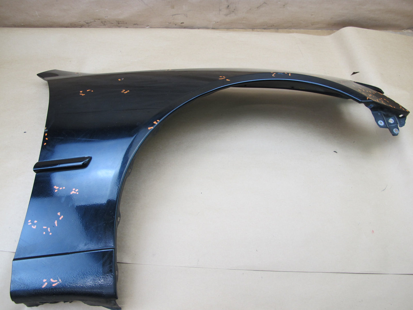 01-05 LEXUS JCE10L IS300 FRONT RIGHT FENDER SHELL COVER PANEL OEM