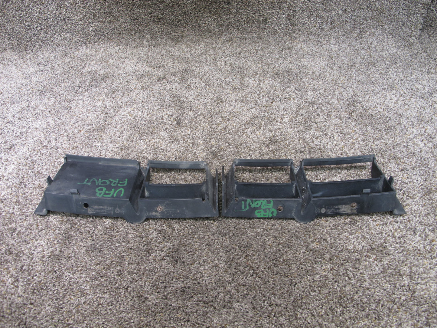 97-03 BMW E39 5-SERIES SET OF 2 FRONT BUMPER LEFT & RIGHT LOWER GRILLE OEM