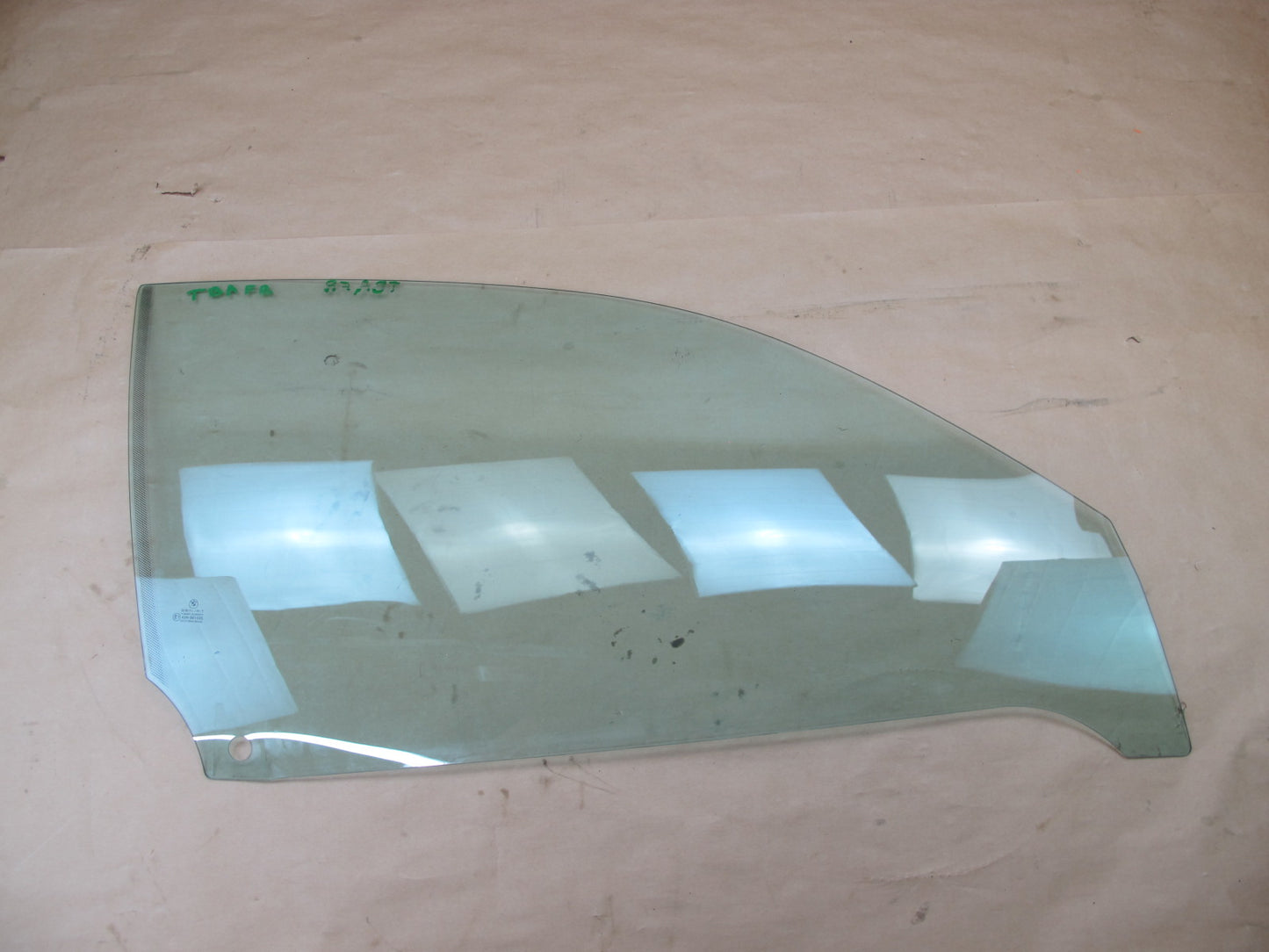 01-06 BMW E46 COUPE CONVERTIBLE RIGHT DOOR GLASS WINDOW OEM