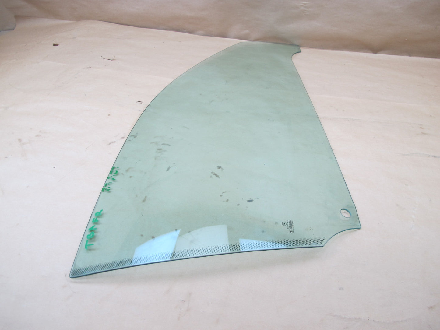 01-06 BMW E46 COUPE CONVERTIBLE RIGHT DOOR GLASS WINDOW OEM