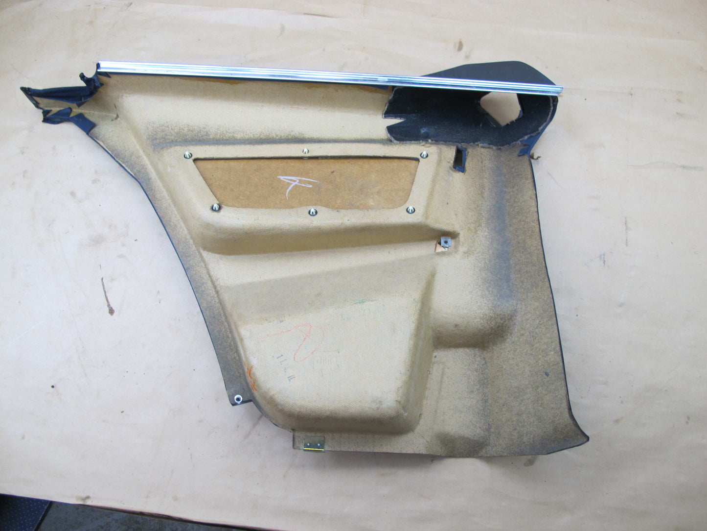 86-91 MERCEDES W126 C126 COUPE REAR RIGHT QUARTER TRIM COVER PANEL OEM