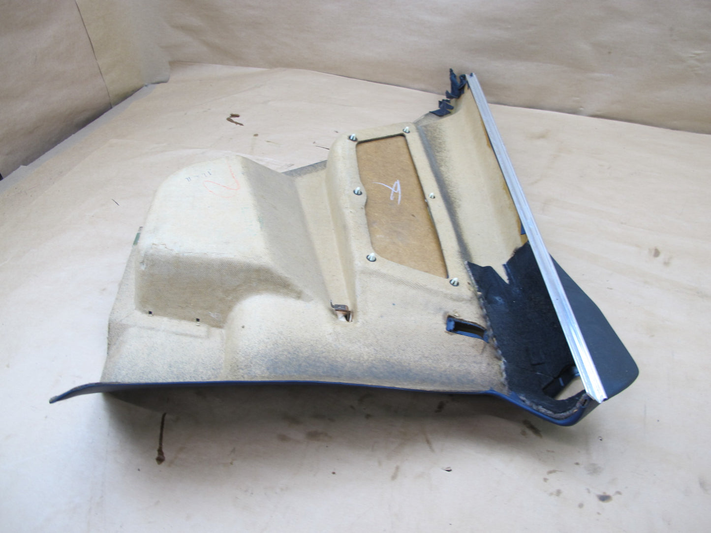 86-91 MERCEDES W126 C126 COUPE REAR RIGHT QUARTER TRIM COVER PANEL OEM