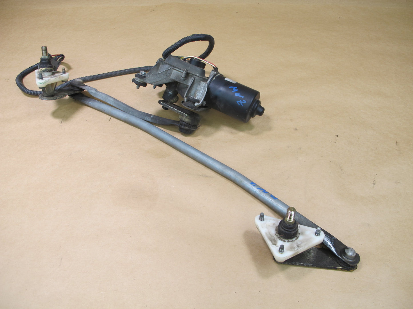 90-96 NISSAN Z32 300ZX WINDSHIELD WIPER TRANSMISSION LINKAGE W MOTOR OEM