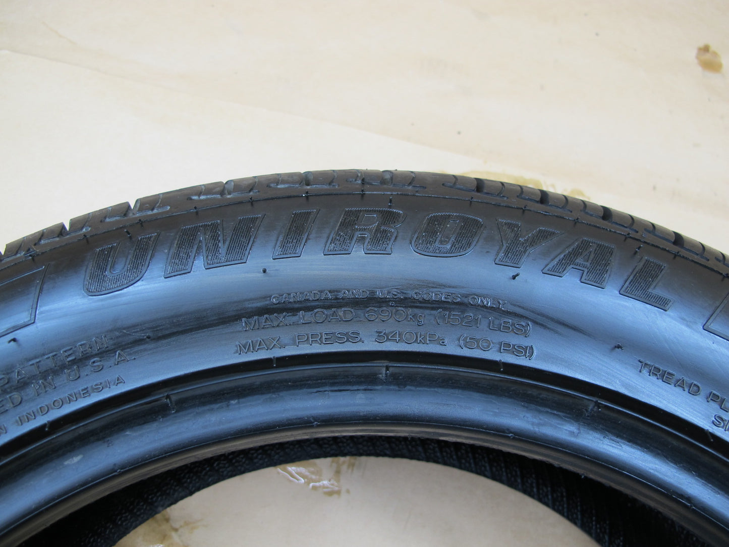 UNIROYAL TIGER PAW TOURING A/S 205/55 R17 95H M+S 9/32 TREAD 2222