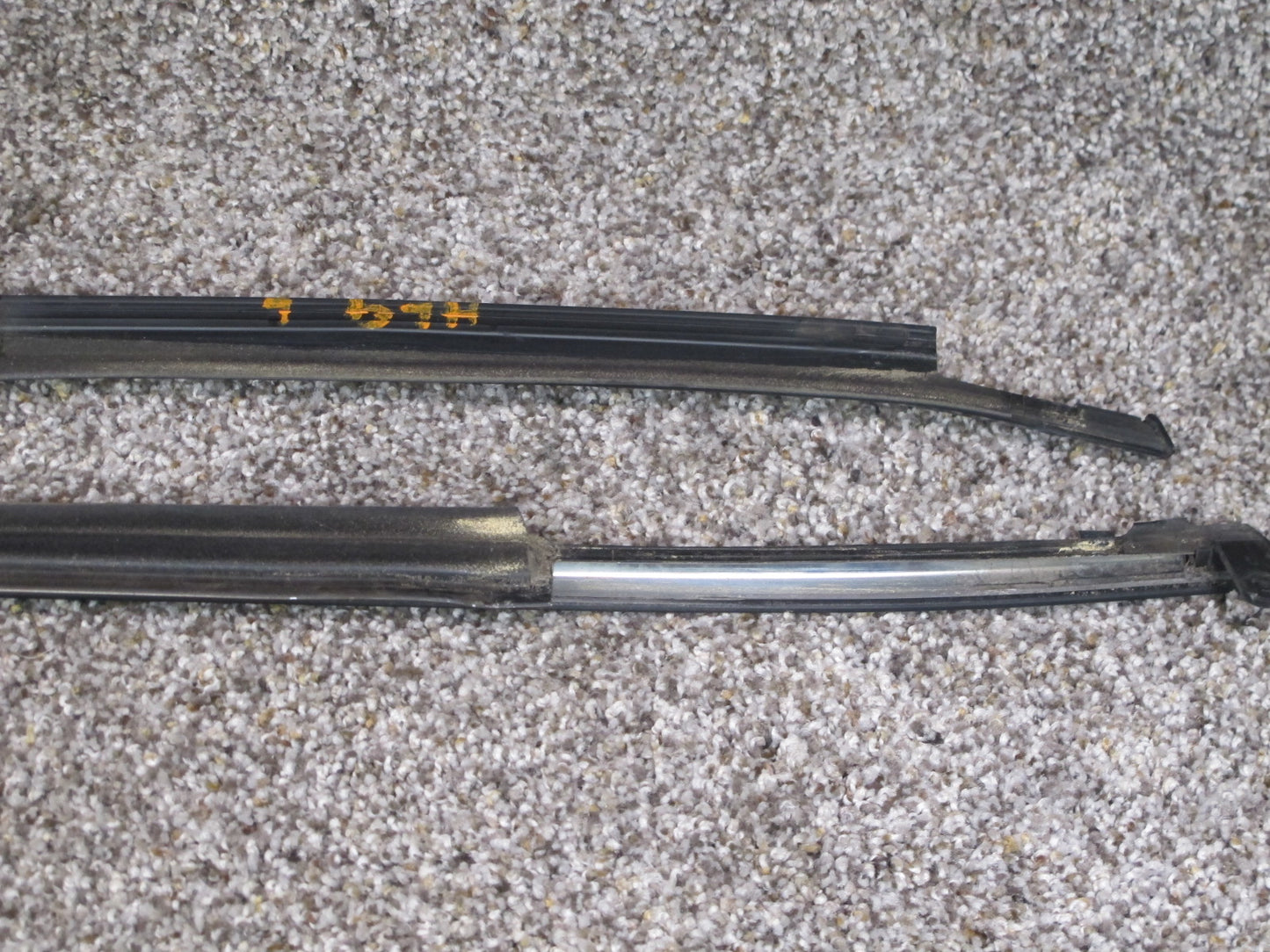 98-05 LEXUS GS300 GS430 FRONT REAR LEFT SIDE DOOR WINDOW TRIM MOLDING SET OEM