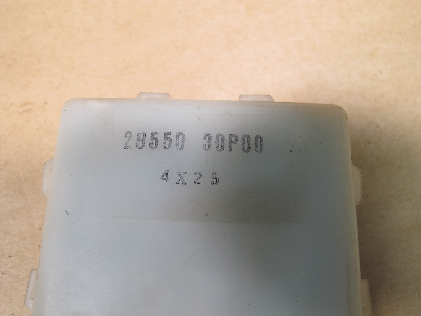 90-96 NISSAN Z32 300ZX WIPER TIMER CONTROL MODULE 28550-30P00 OEM