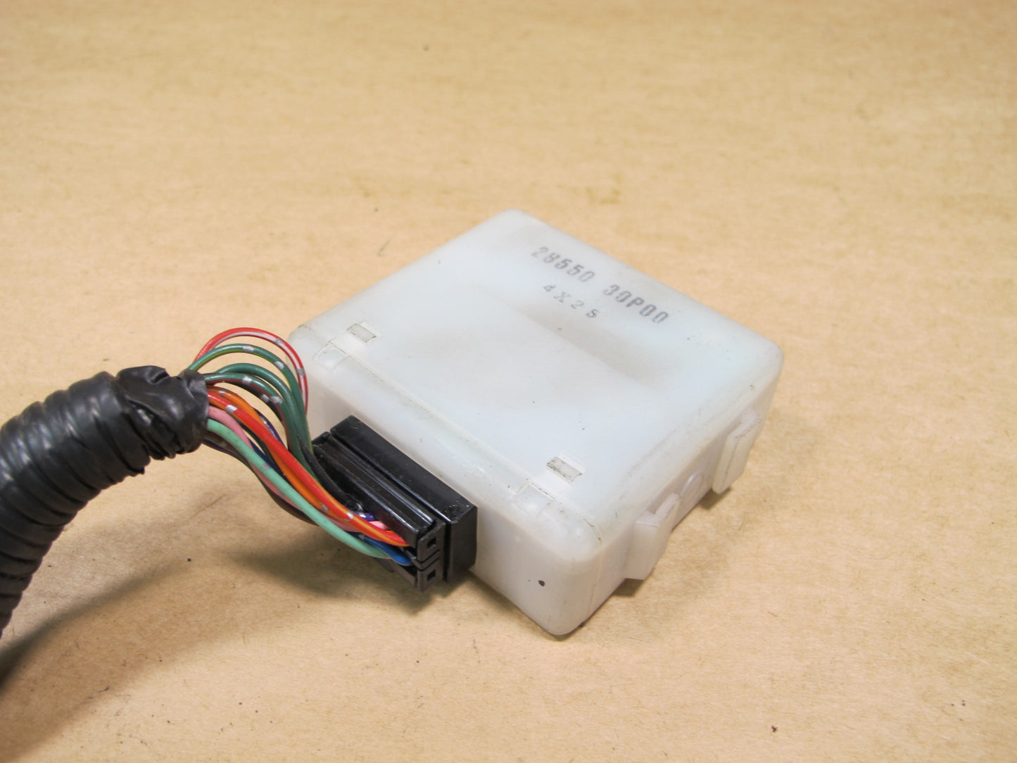 90-96 NISSAN Z32 300ZX WIPER TIMER CONTROL MODULE 28550-30P00 OEM