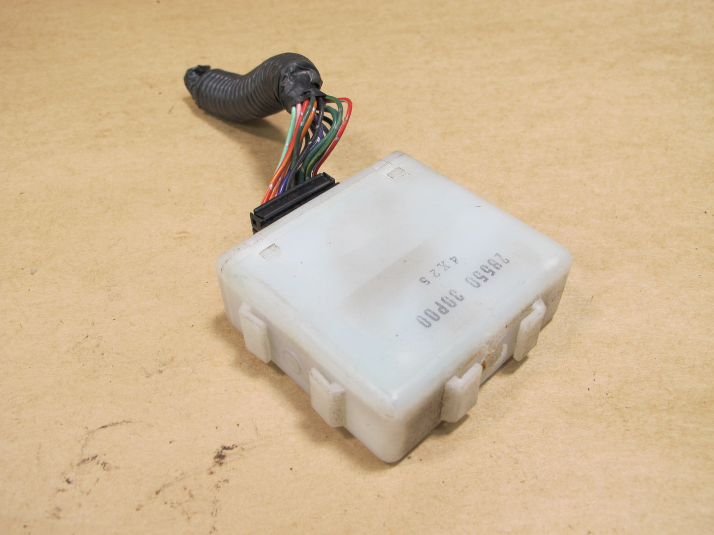 90-96 NISSAN Z32 300ZX WIPER TIMER CONTROL MODULE 28550-30P00 OEM