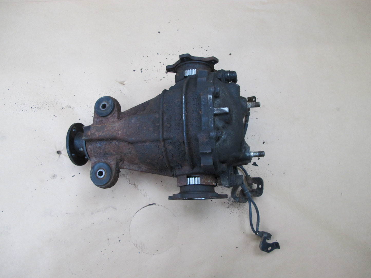 90-96 NISSAN Z32 300ZX NON TURBO REAR DIFFERENTIAL CARRIER VLSD OEM