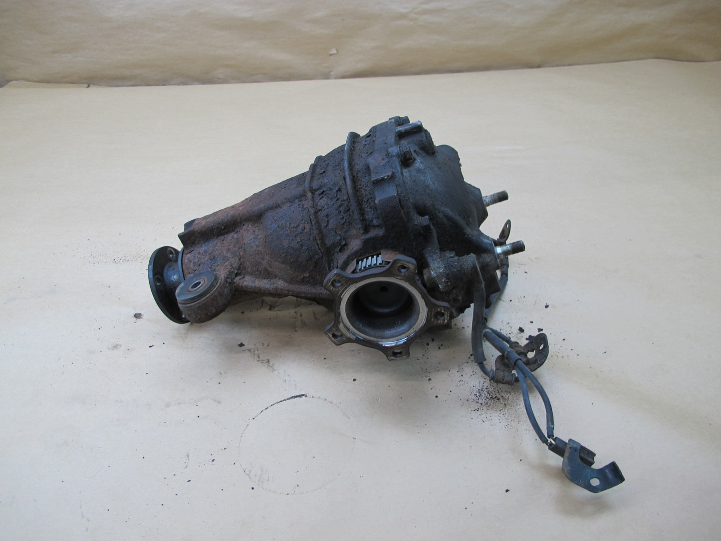 90-96 NISSAN Z32 300ZX NON TURBO REAR DIFFERENTIAL CARRIER VLSD OEM