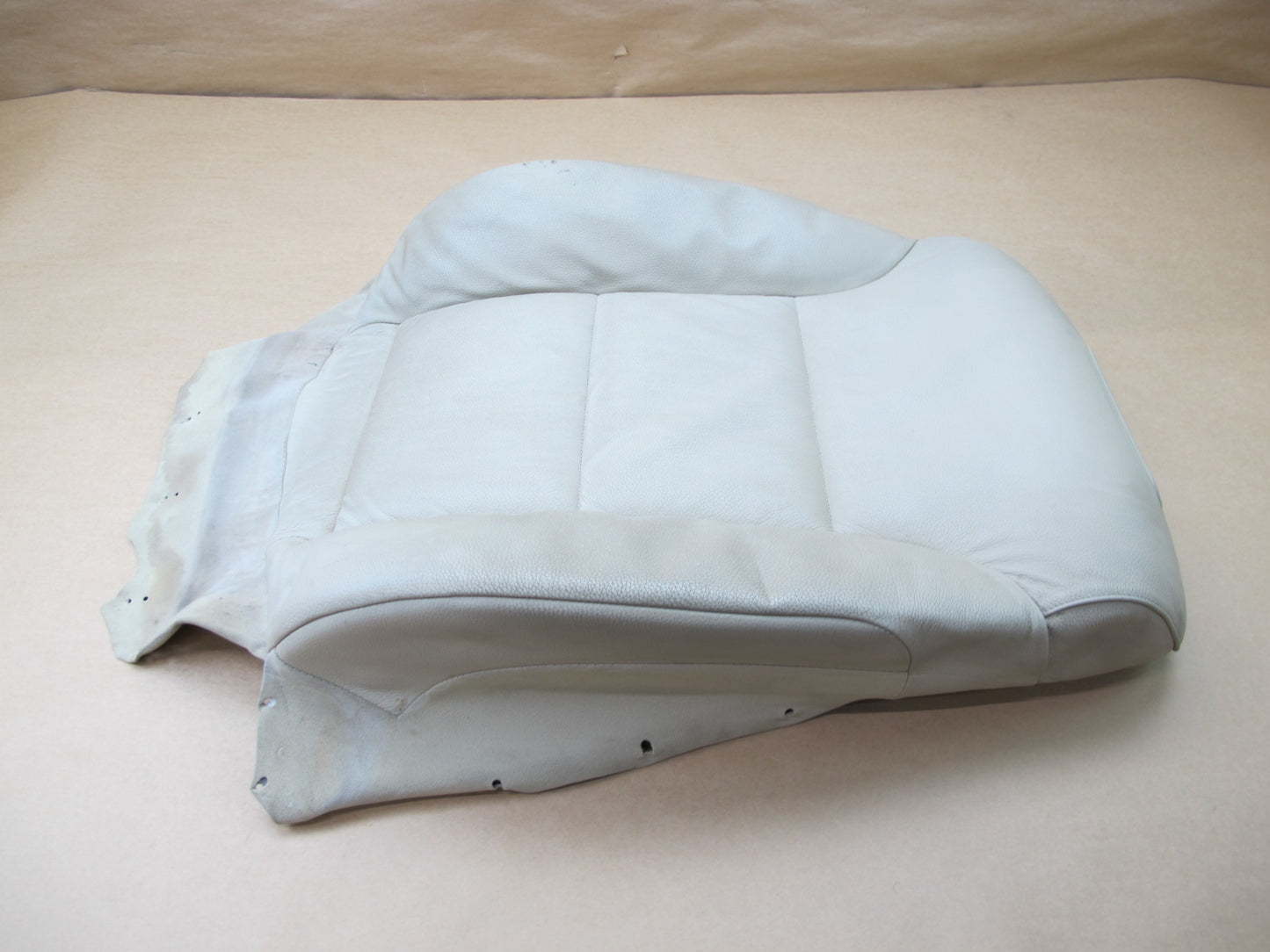 04-10 BMW E60 E61 FRONT RIGHT PASS SIDE SEAT UPPER CUSHION LEATHER BEIGE OEM