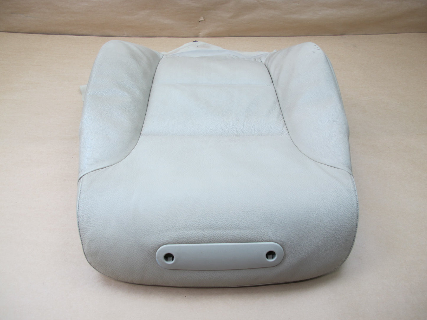 04-10 BMW E60 E61 FRONT RIGHT PASS SIDE SEAT UPPER CUSHION LEATHER BEIGE OEM